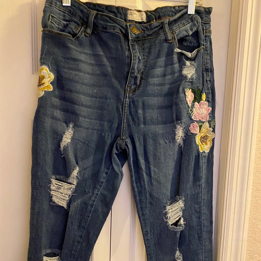 Angel Kiss Skinny Jeans Size 15 Embroidered